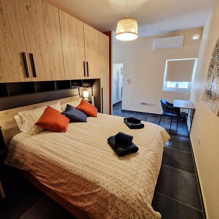 Comfy And Cosy. Apartment St. Paul's Bay Bagian luar foto