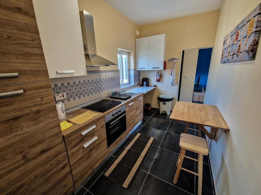 Comfy And Cosy. Apartment St. Paul's Bay Bagian luar foto